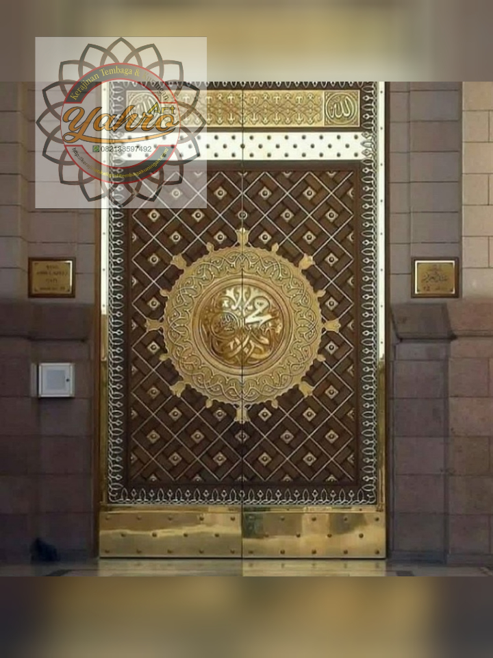 Pintu Masjid Nabawi Kuningan
