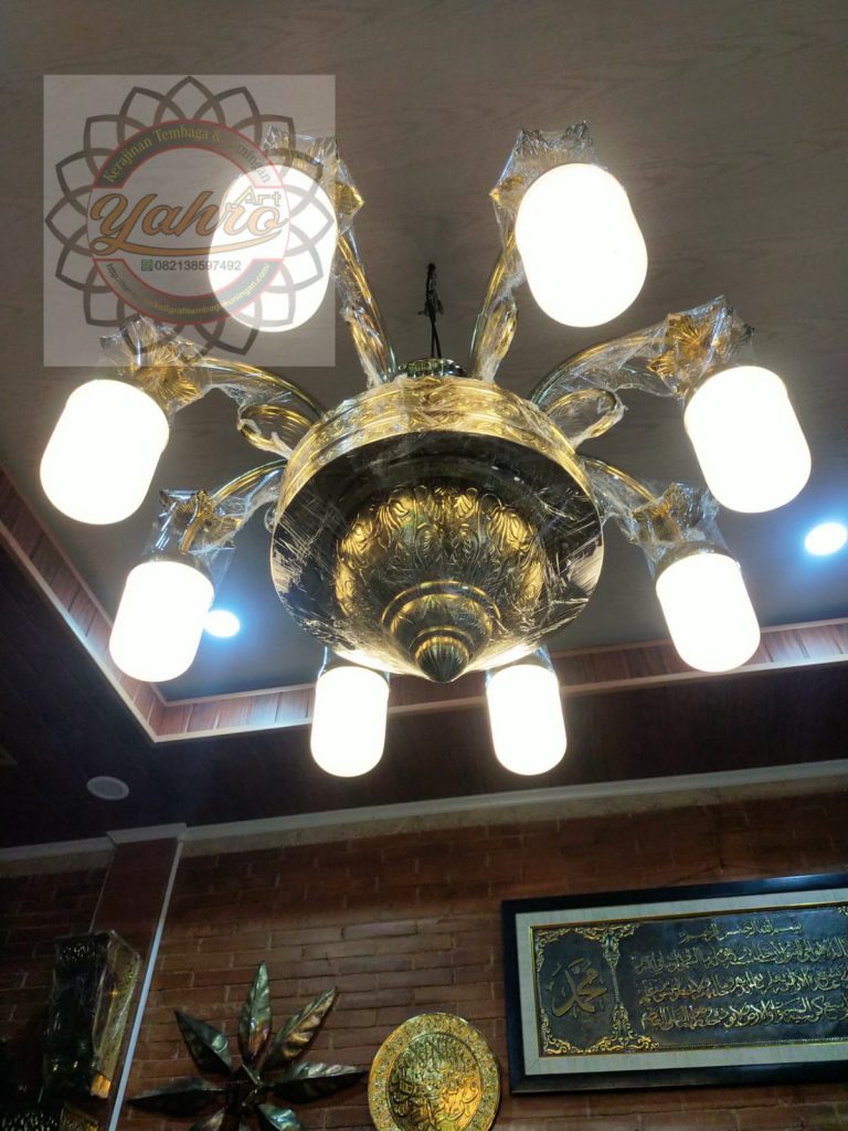 Lampu Gantung Masjid Nabawi Kuningan
