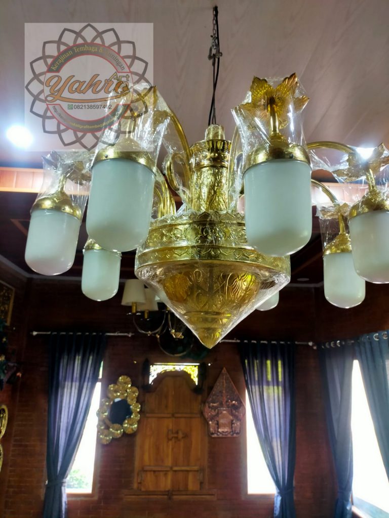 Lampu Gantung Masjid Nabawi Kuningan